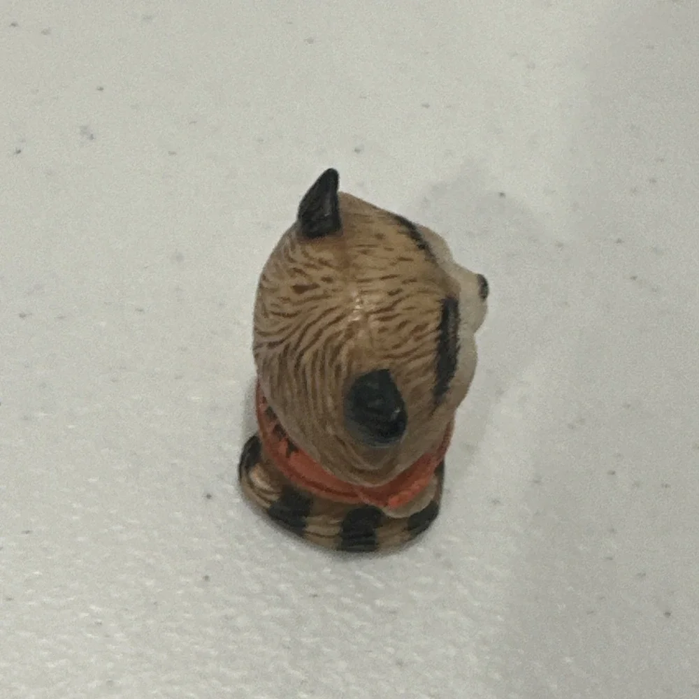 Vintage 1983 Hallmark Shirt Tales Merry Miniatures 2" Halloween Raccoon Figure - Picture 6 of 6